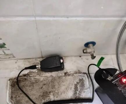 鹤山屋顶漏水维修公司分享下卫生间漏水的危害及解决方法